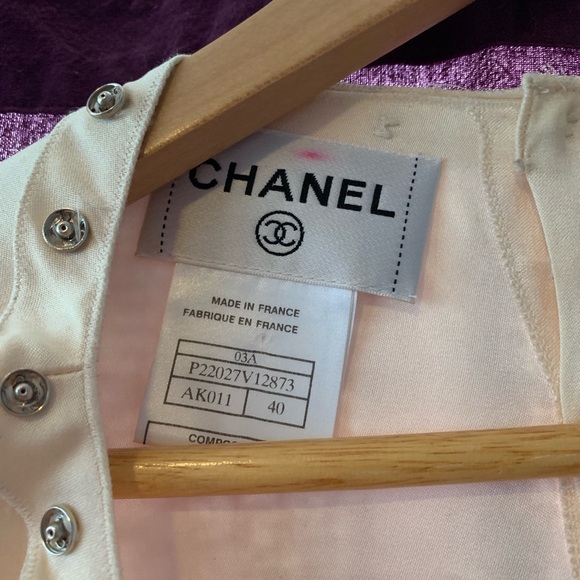 CHANEL: Vintage Silk Top - Picture 6 of 6